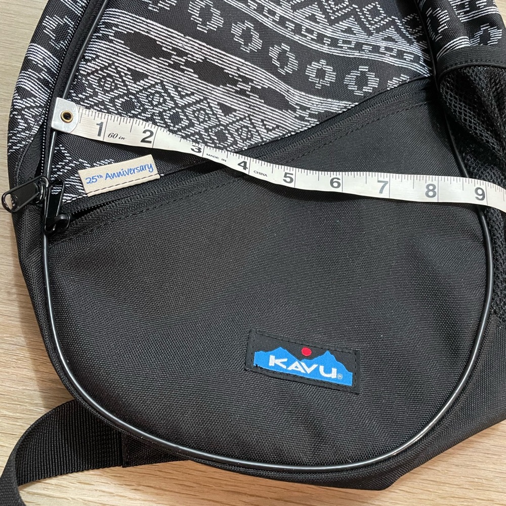 Kavu black white Paxton 25th anniversary sling rope bag - Picture 11 of 11